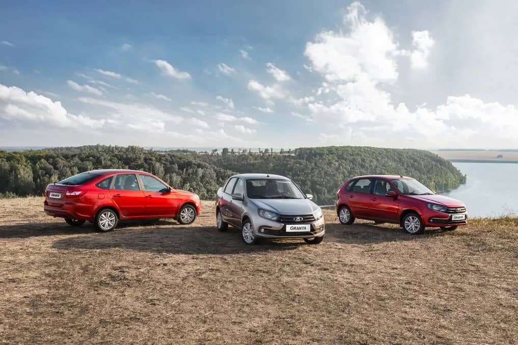 LADA продолжает увеличивать продажи своих автомобилей