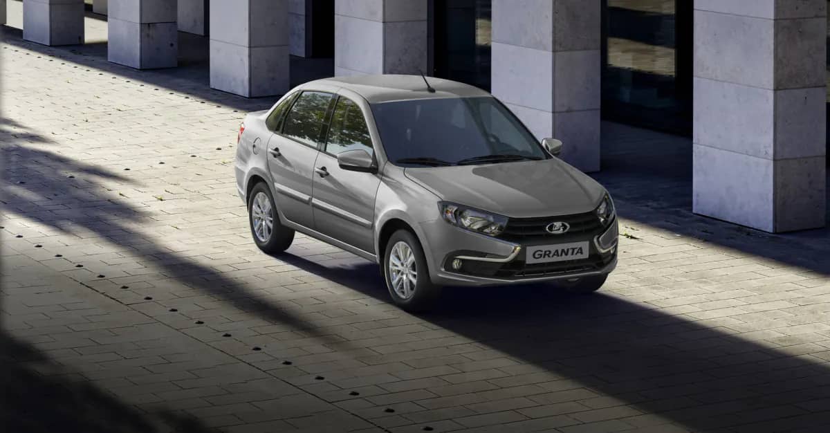 Lada Granta и Vesta вновь стали самыми продаваемыми автомобилями в России