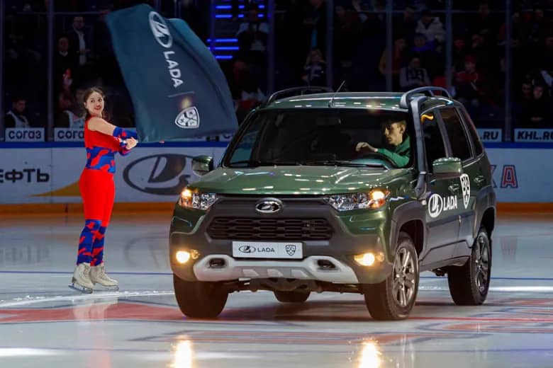 Готовь сани летом, а LADA NIVA TRAVEL KHL — весной
