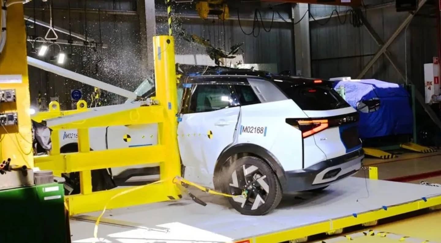 LADA Azimut прошел испытание на удар