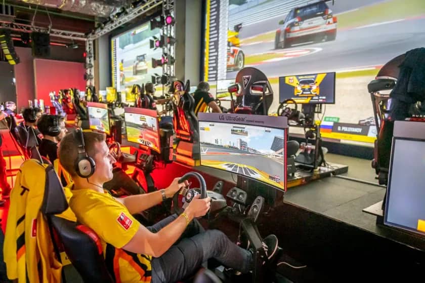 Завершился первый киберспортивный сезон чемпионата LADA e-Championship
