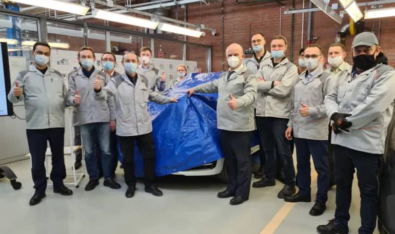 Первая предсерийная модель совершенно новой Lada 2023 собрана