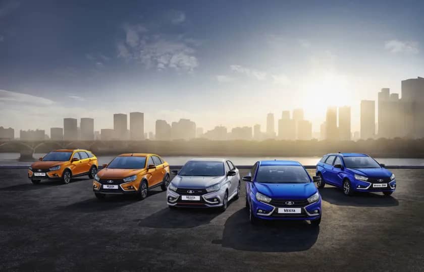 LADA Vesta и LADA Largus стали победителями премии «Автомобиль года в России»
