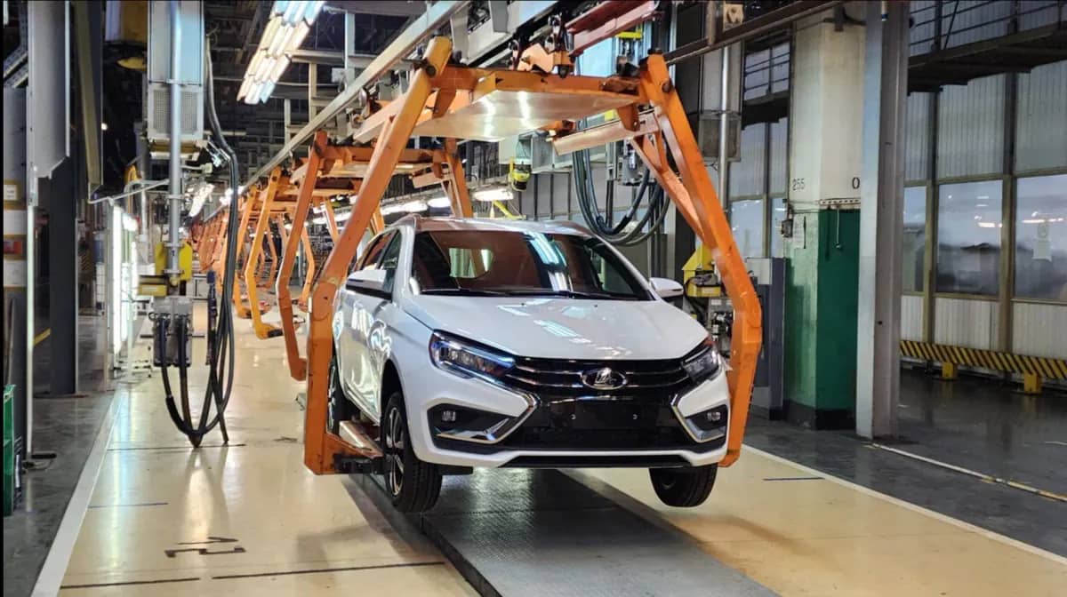 Собрана первая тестовая LADA Vesta NG