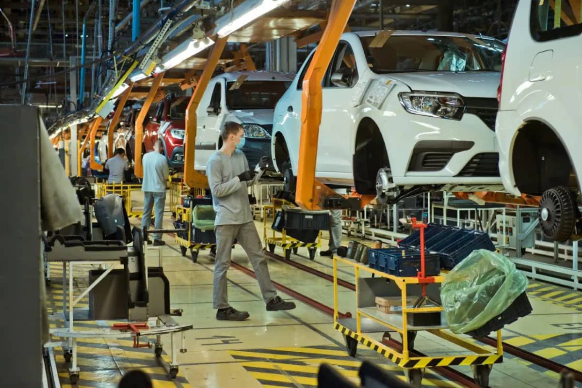 ОАО "АВТОВАЗ" ПЛАНИРУЕТ ВЫПУСТИТЬ БОЛЕЕ 400 ТЫС. АВТОМОБИЛЕЙ В 2023 ГОДУ.
