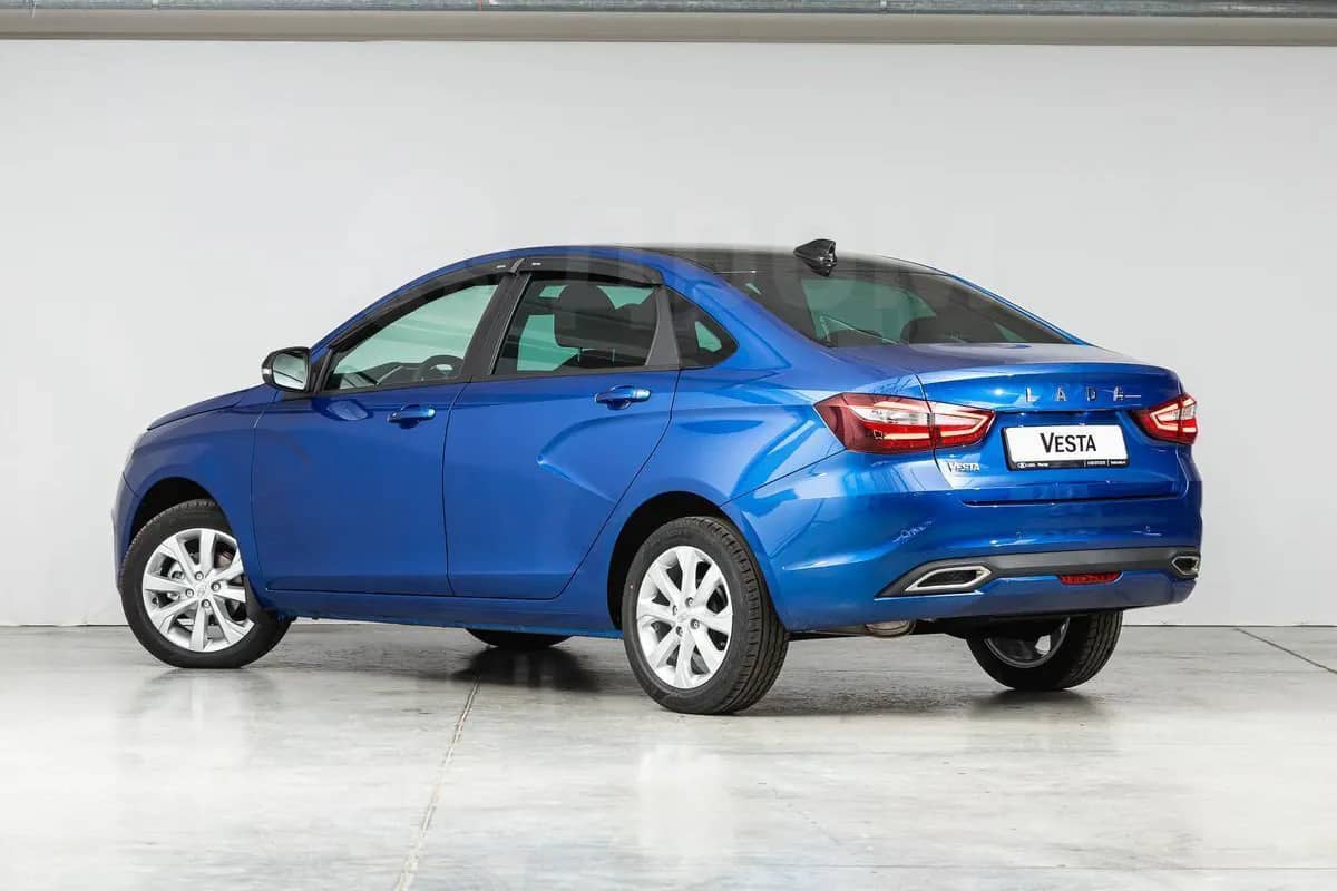 Анонсированы продажи «возрожденной» LADA Vesta нового образца
