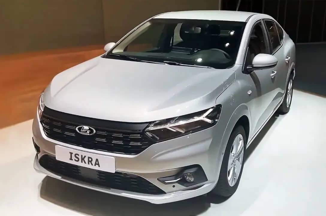 АВТОВАЗ представит новую модель LADA Iskra на ПМЭФ