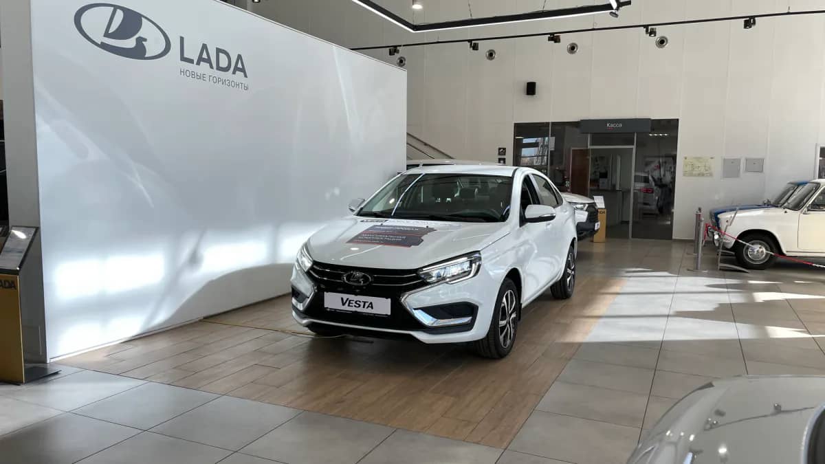Рыночная доля LADA впервые в 2024 году превысила 30%