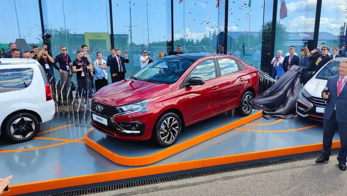 LADA Iskra выходит на дорожные испытания