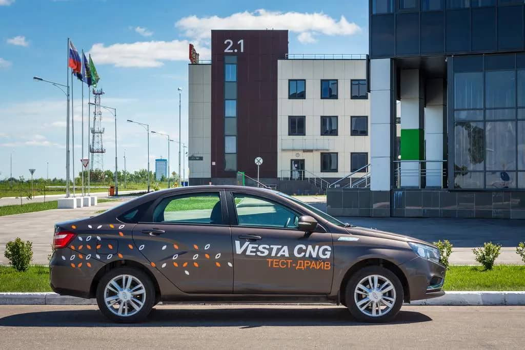 АВТОВАЗ готовится к производству битопливной LADA Vesta