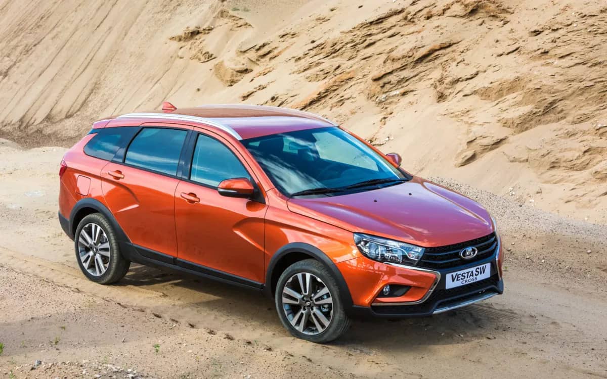 Универсалы LADA Vesta вернулись в ТОП-10 российского рынка