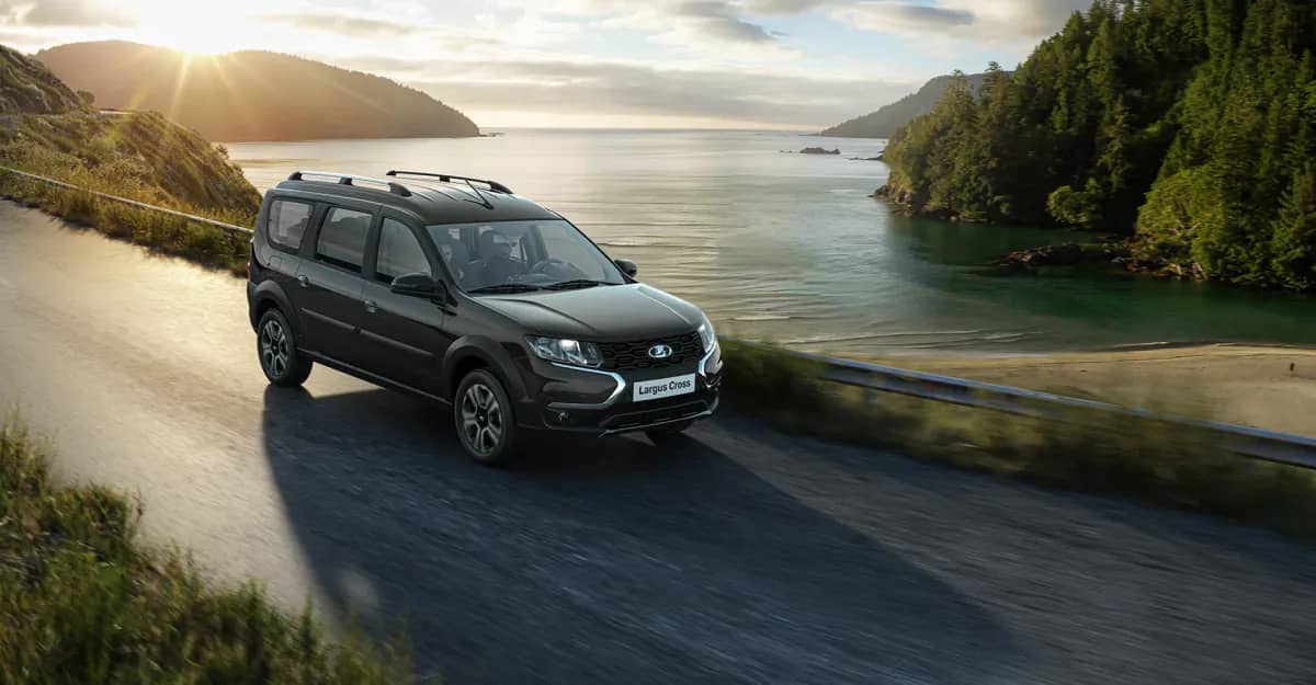 До конца 2024 года на рынке появятся новые версии LADA Largus