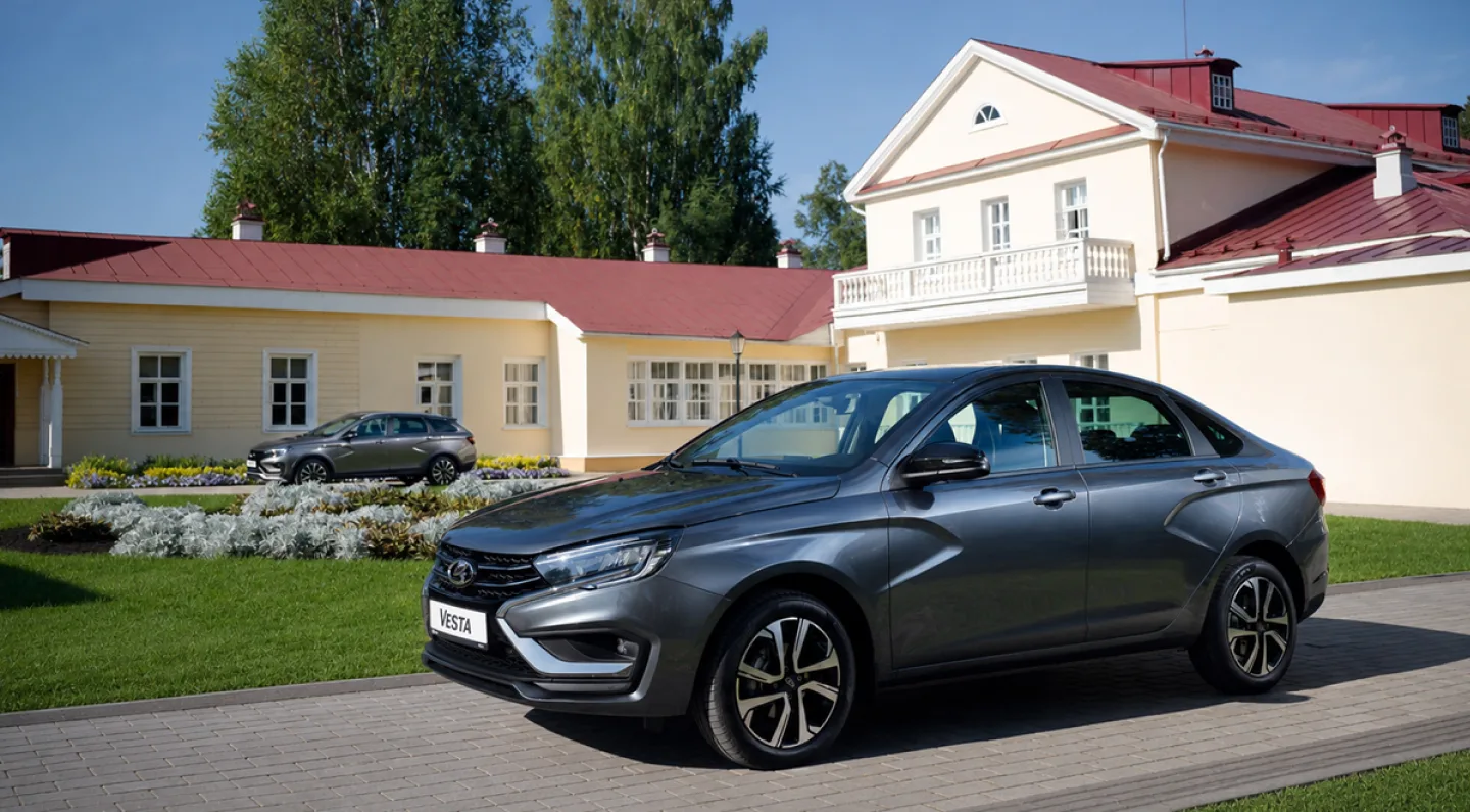 Умный климат-контроль Lada Vesta